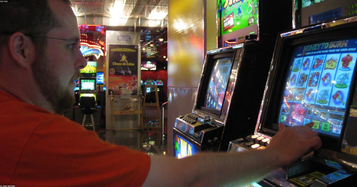 Caishens Cash Tips Menang Slot PG Soft MAPSBET